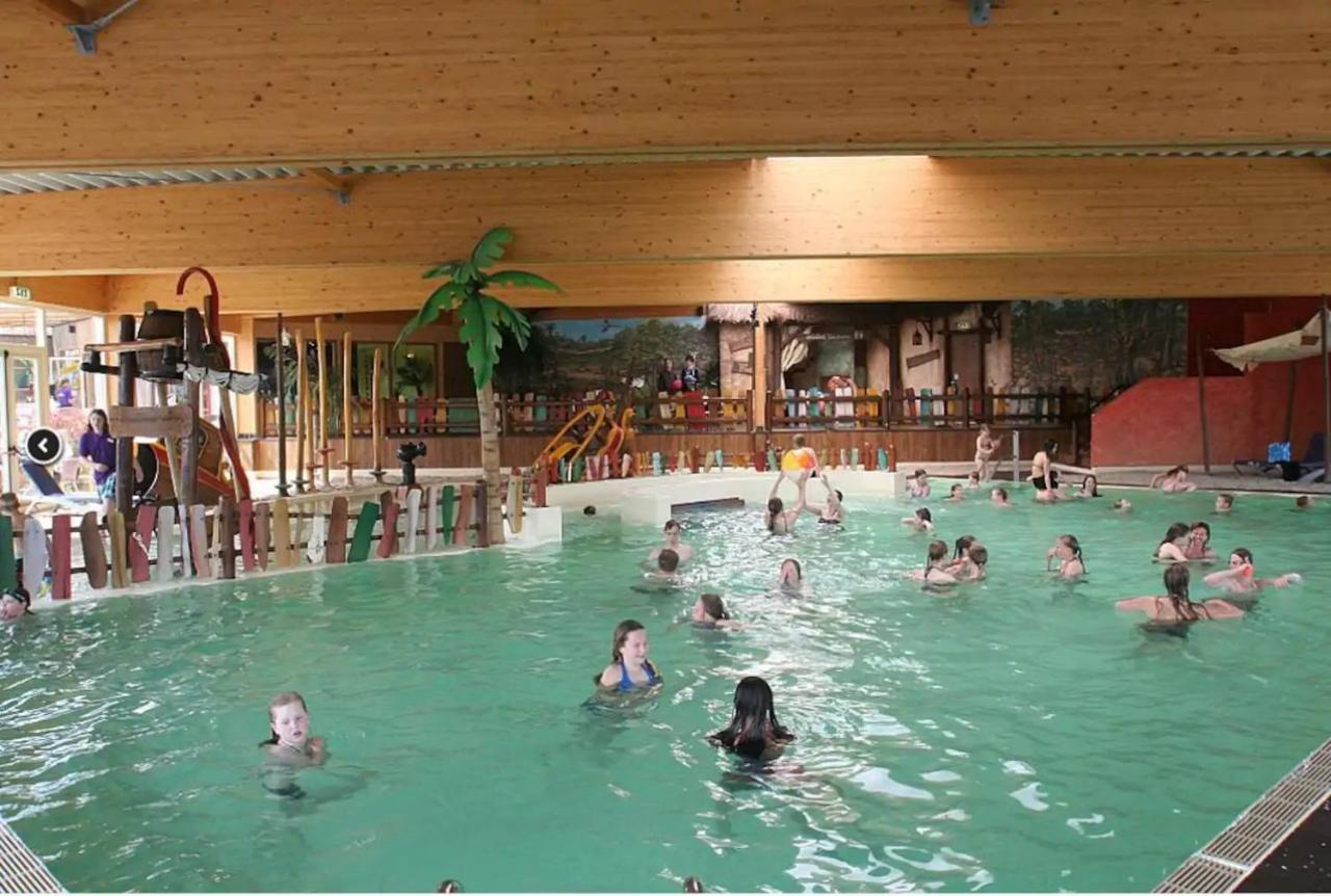 Zen-Bungalow No 1 Met Sauna En Hottub Rheezerveen Ngoại thất bức ảnh